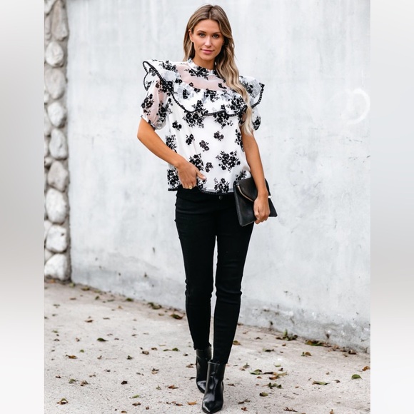 VICI Zinnia Ruffle Statement Blouse | Feminine Elegant | Black & White | Size‎ M - Picture 3 of 11
